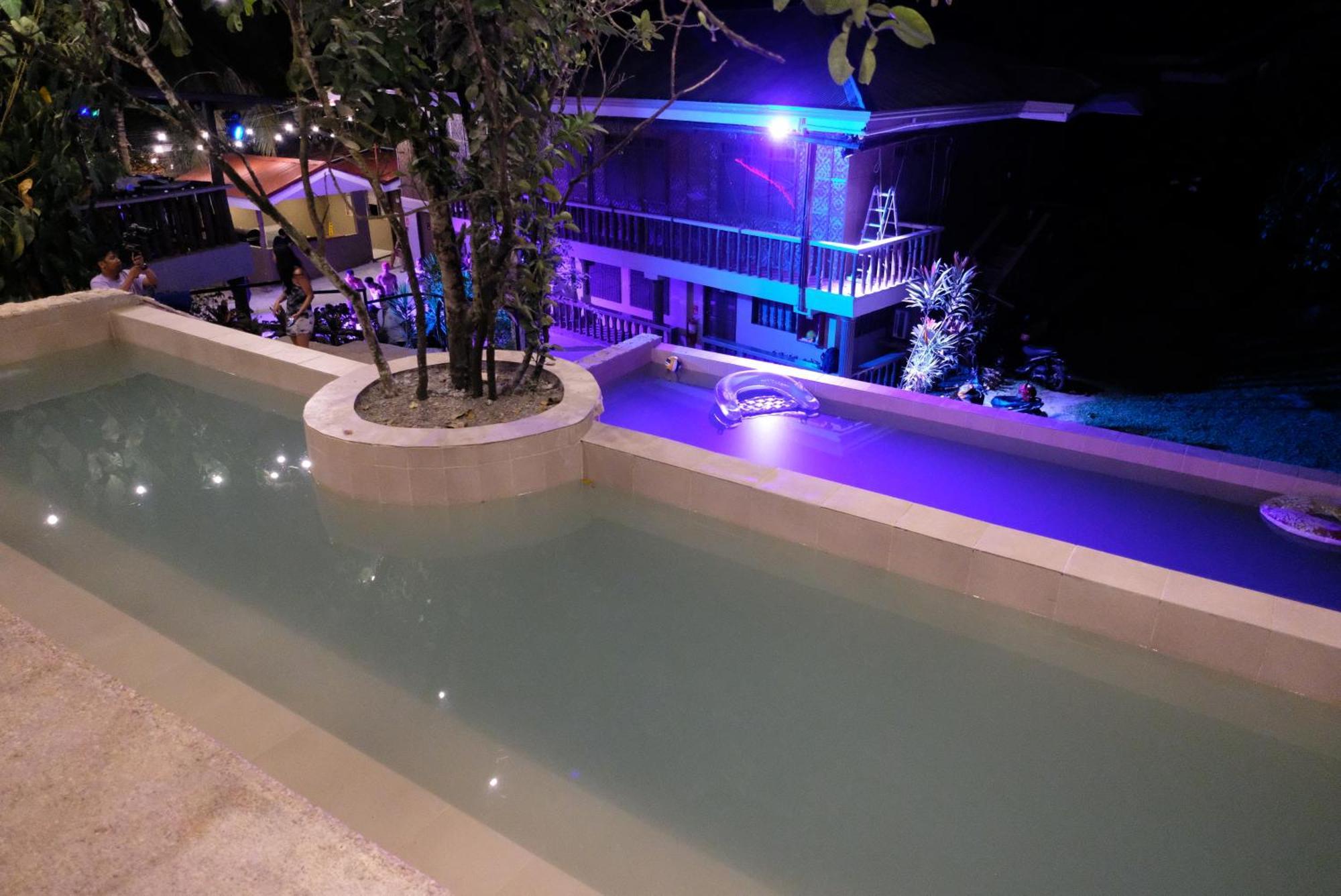 Mad Monkey Siquijor Hostel Exterior photo